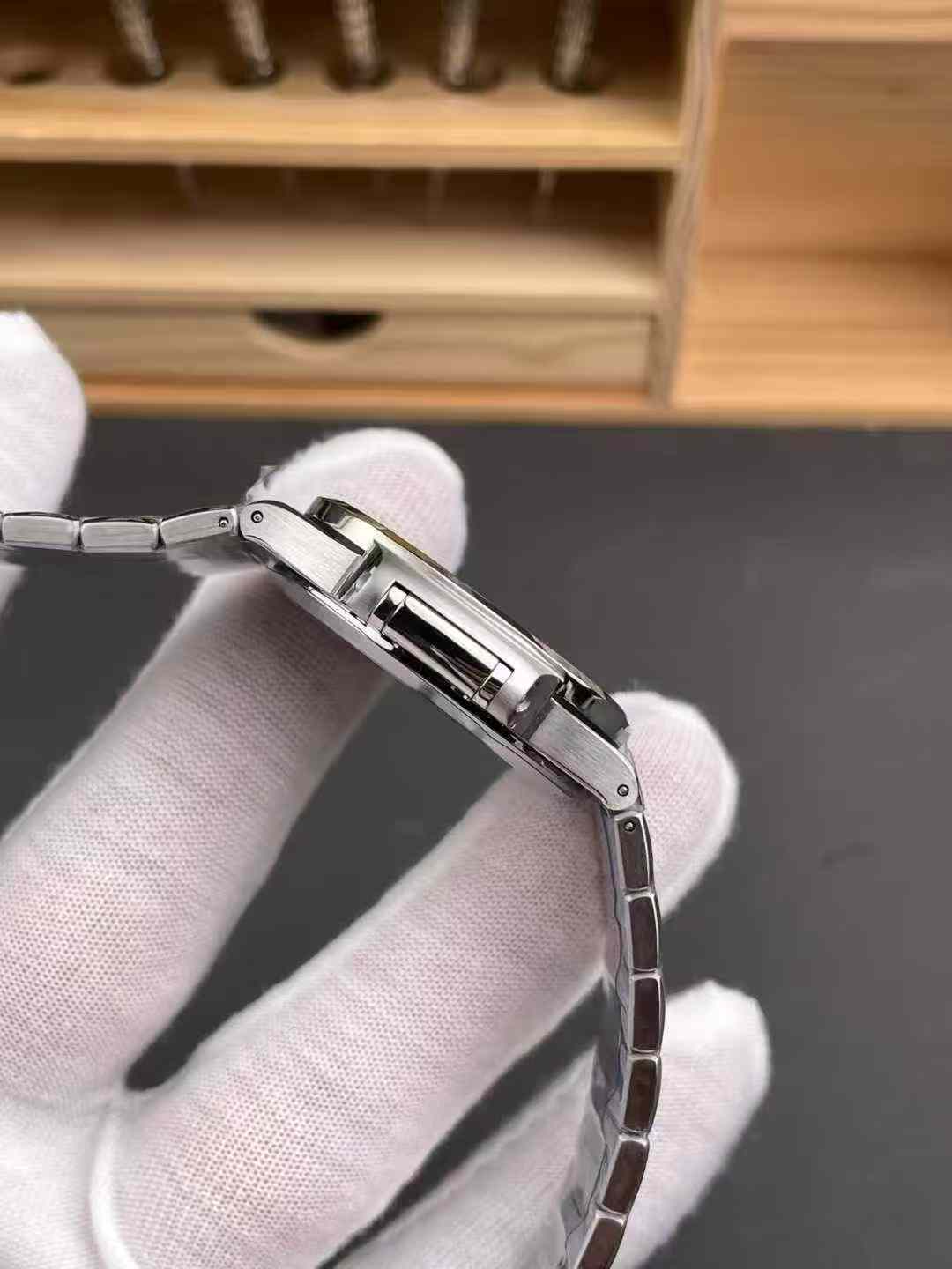 Patek Philippe（百达翡丽）鹦鹉螺系列 7118/1200A-001 腕表
