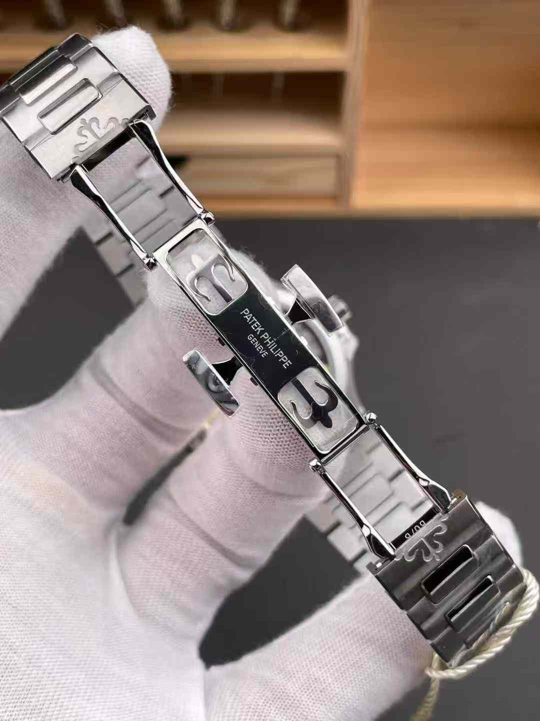 Patek Philippe（百达翡丽）鹦鹉螺系列 7118/1200A-001 腕表