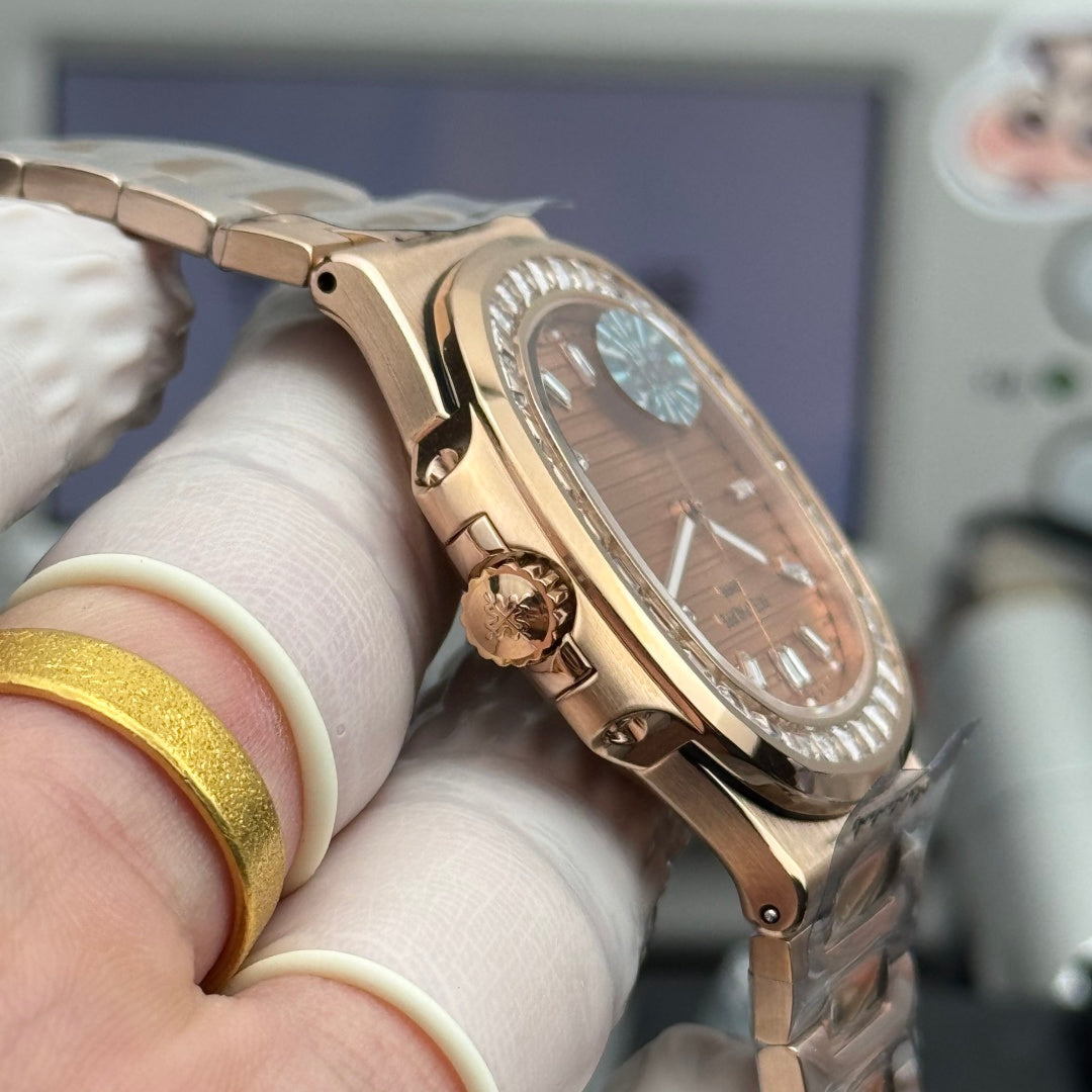 Patek Philippe（百达翡丽）鹦鹉螺（Nautilus）系列