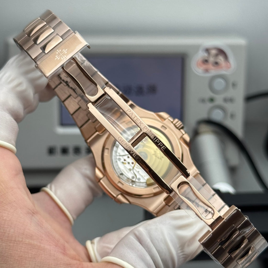 Patek Philippe（百达翡丽）鹦鹉螺（Nautilus）系列