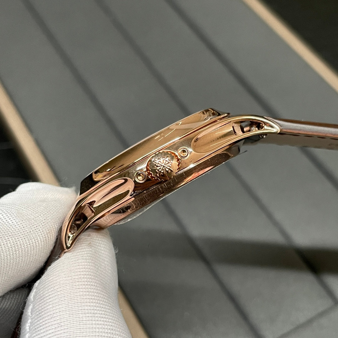 Patek Philippe 百达翡丽 万年历 月相多功能系列