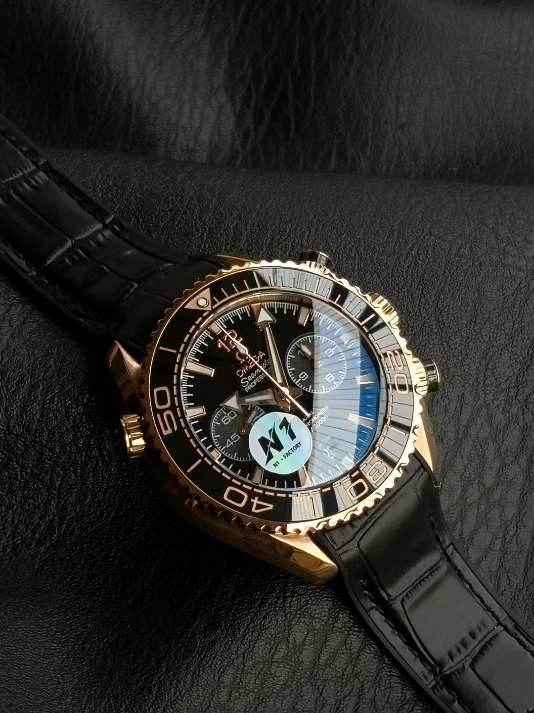 Omega（欧米茄）海马系列600米 四分之一橙