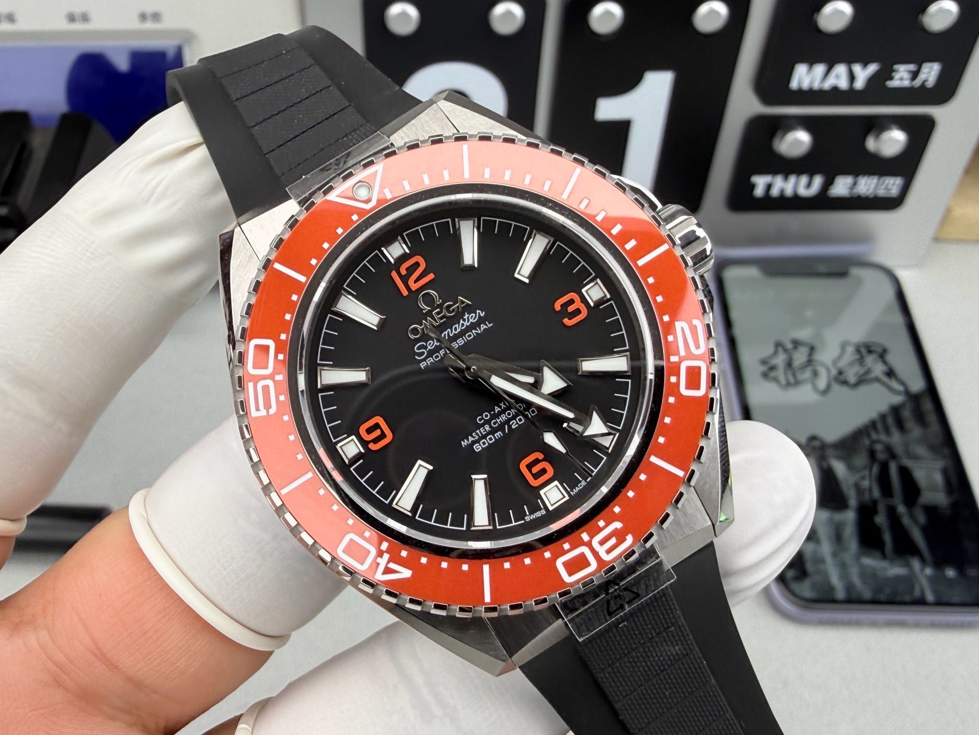 Omega（欧米茄）全新第四代海马600 海洋宇宙腕表
