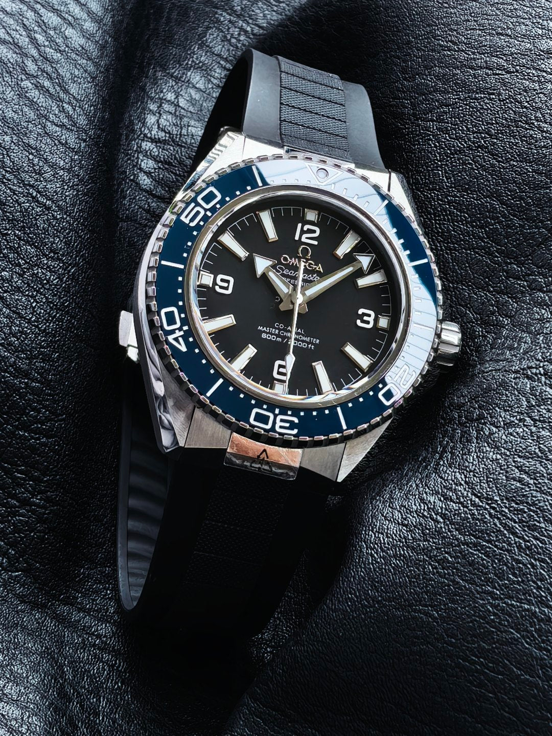 OMEGA（欧米茄）欧米茄海马系列海洋宇宙600米腕表