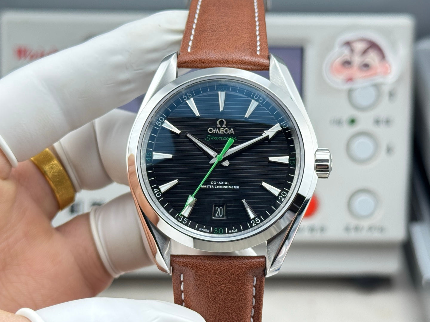 OMEGA（欧米茄）“海马150”腕表