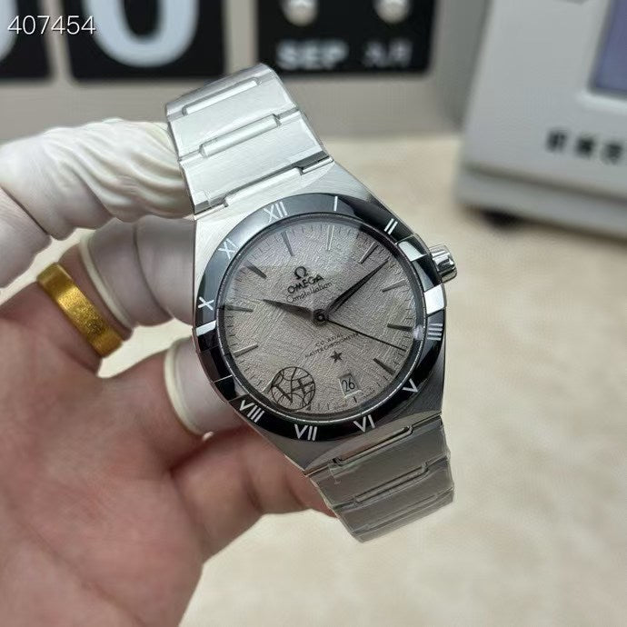 OMEGA（欧米茄）至臻天文台五代星座