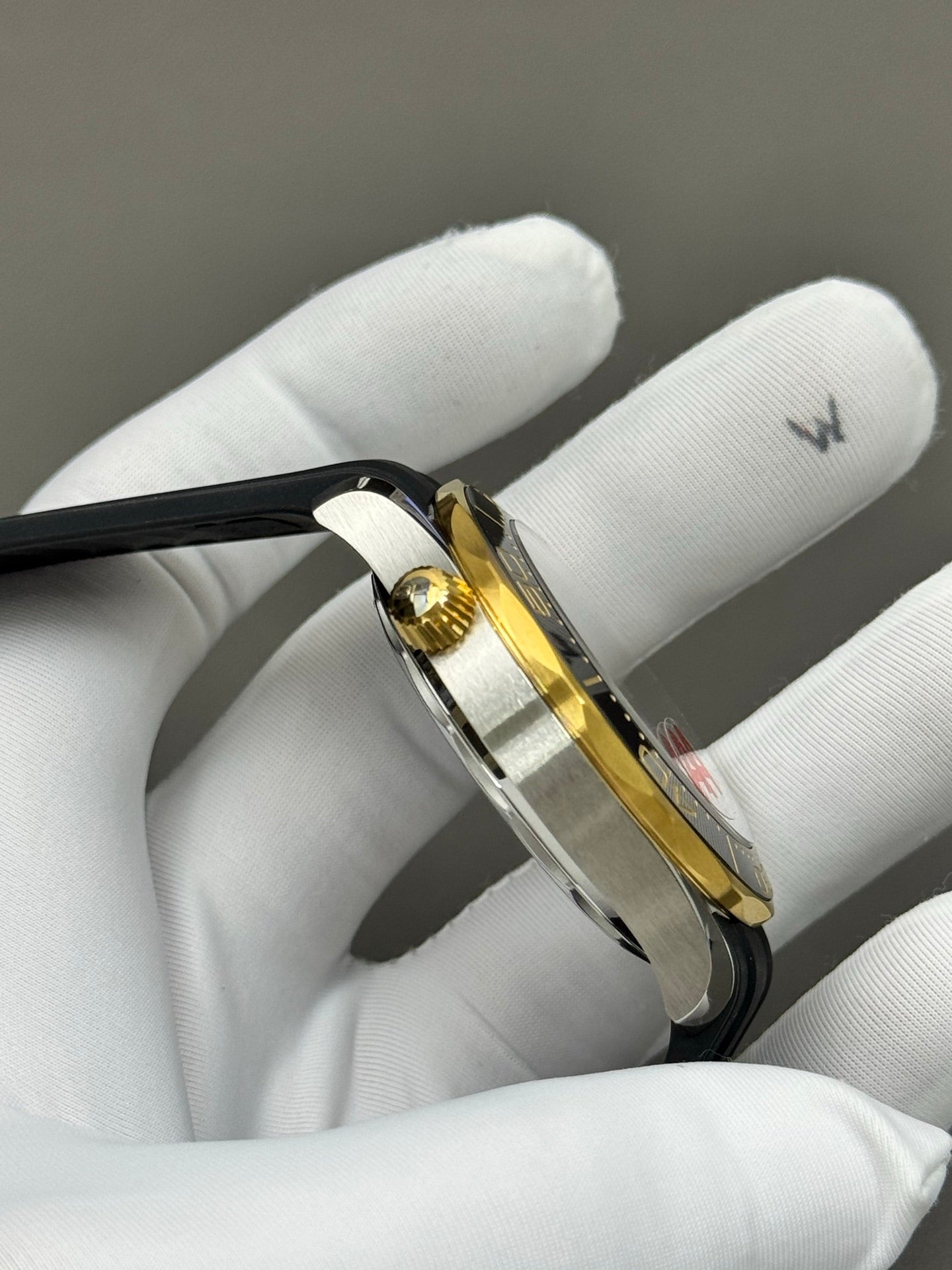 OMEGA/欧米茄 海马系列300米潜水表