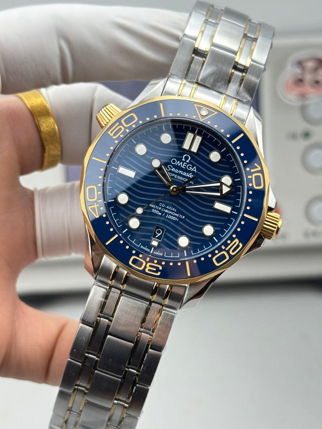 OMEGA 欧米茄 海马300