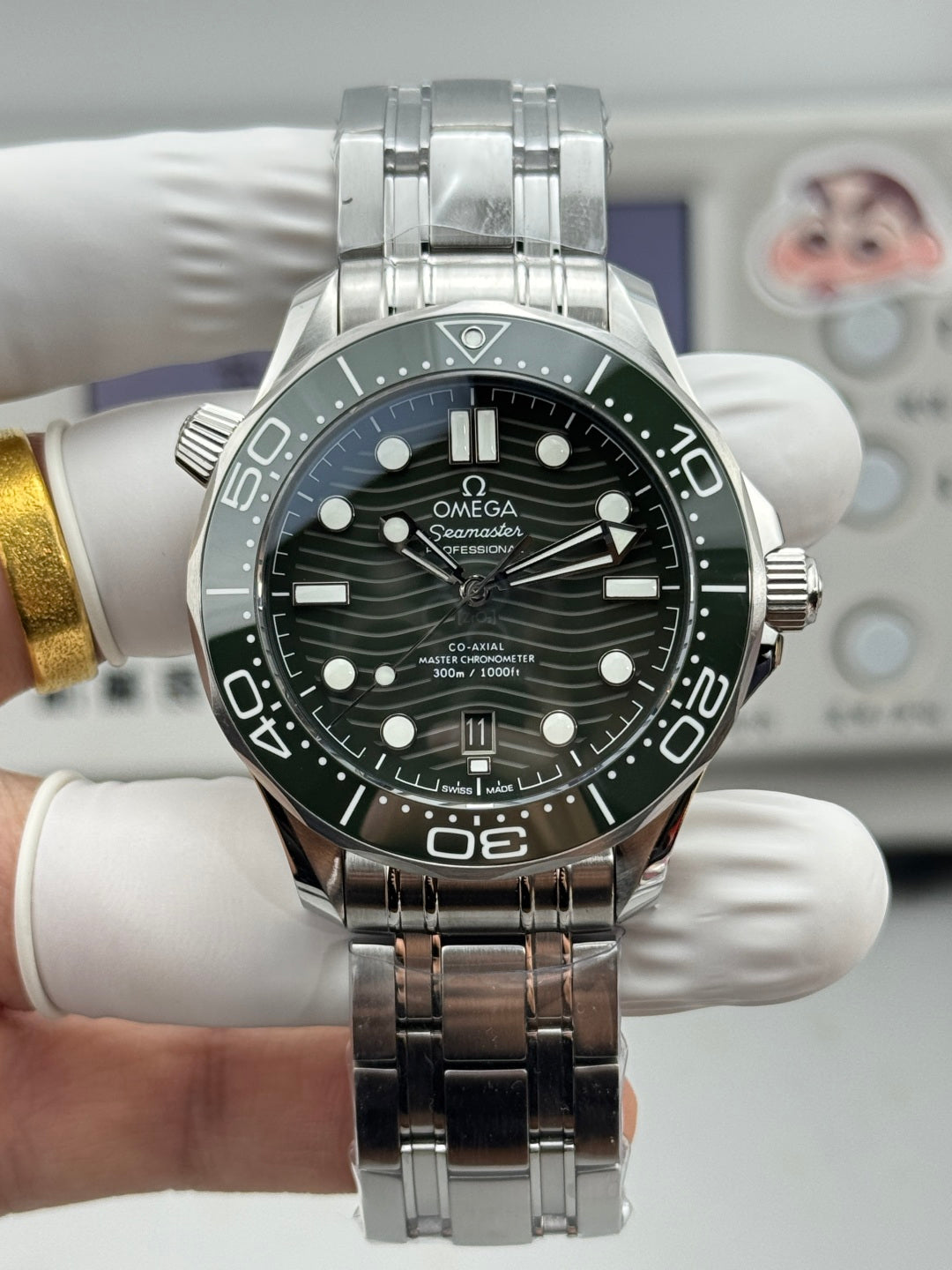 OMEGA 欧米茄 海马300