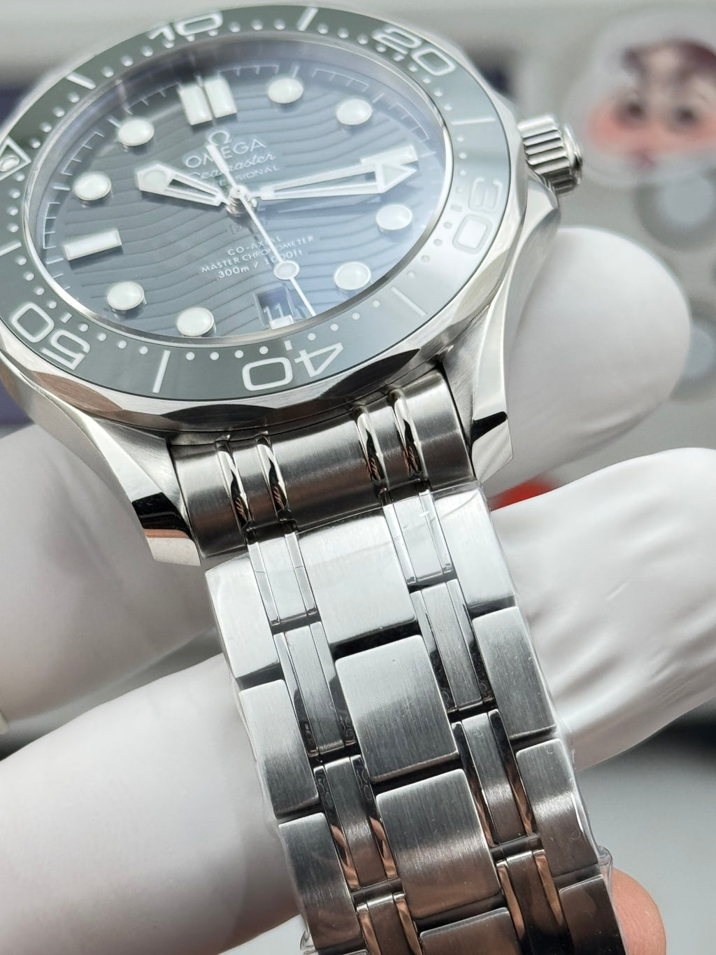 OMEGA 欧米茄 海马300