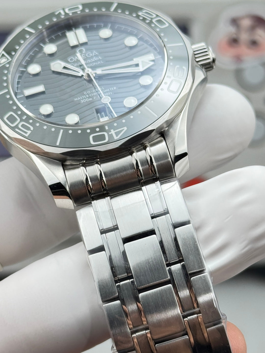 OMEGA 欧米茄 海马300