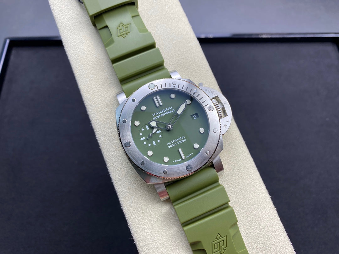PANERAI 沛纳海 PAM01055 绿海魂