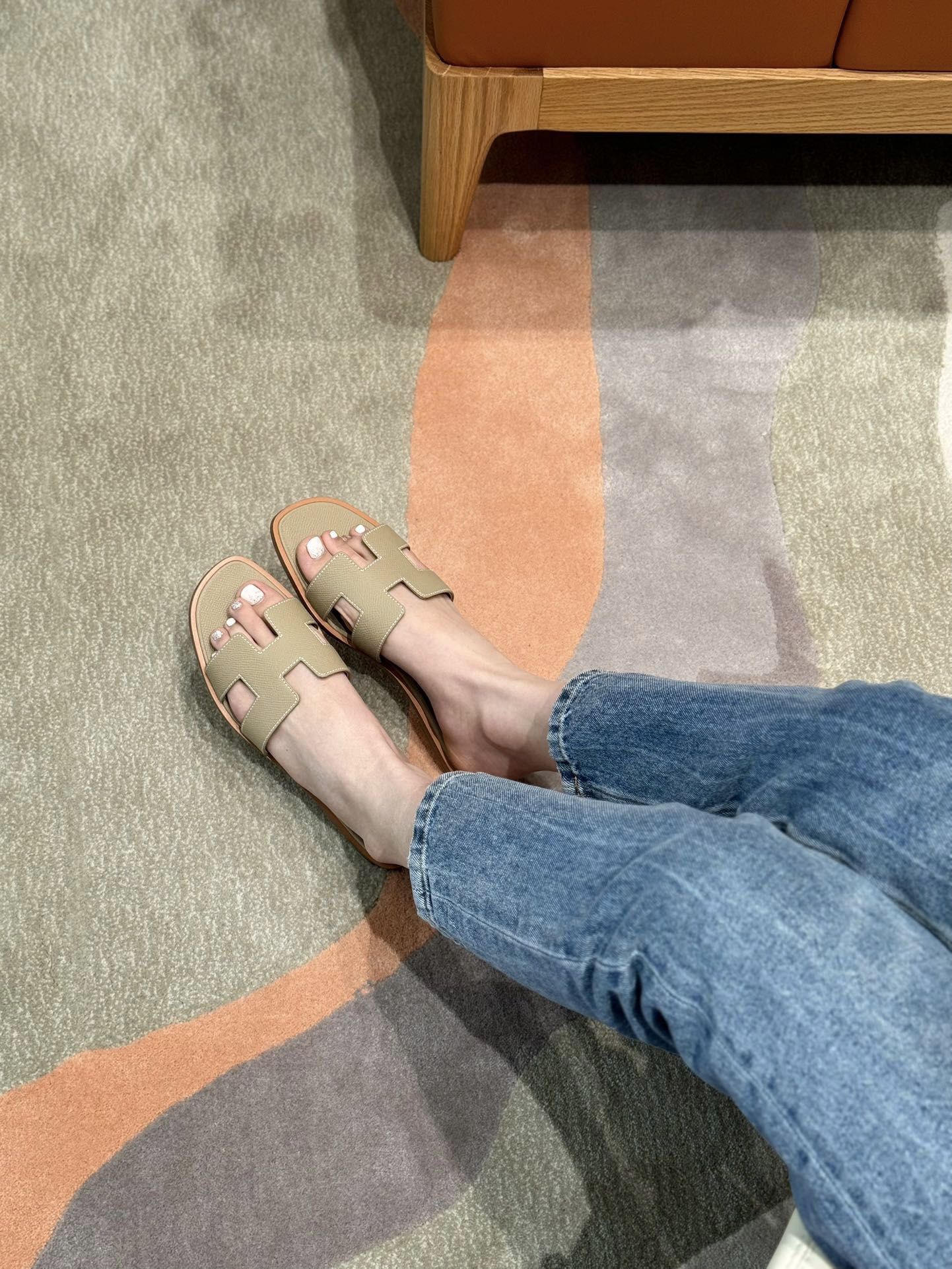 款式/Style ：181 Oran 凉拖