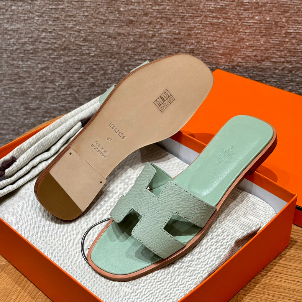 款式/Style ：181 Oran 凉拖
