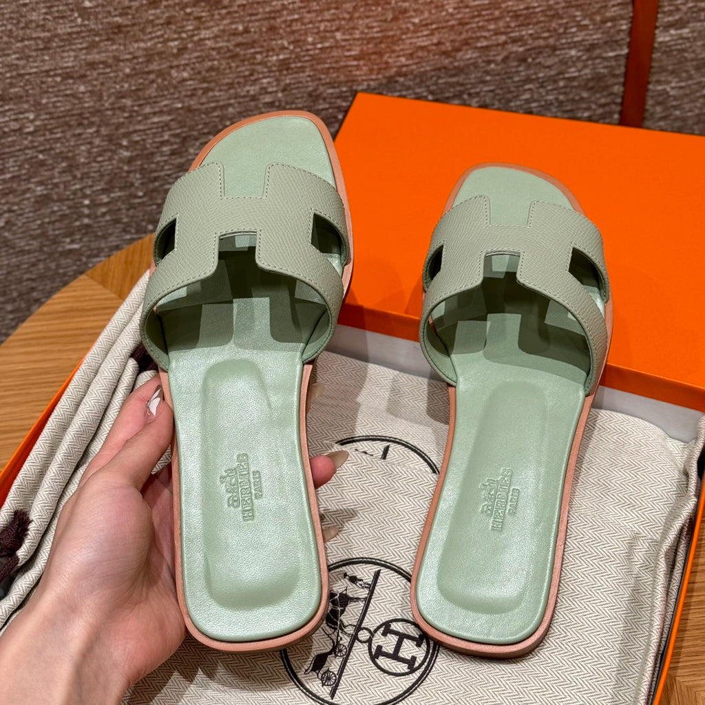 款式/Style ：181 Oran 凉拖