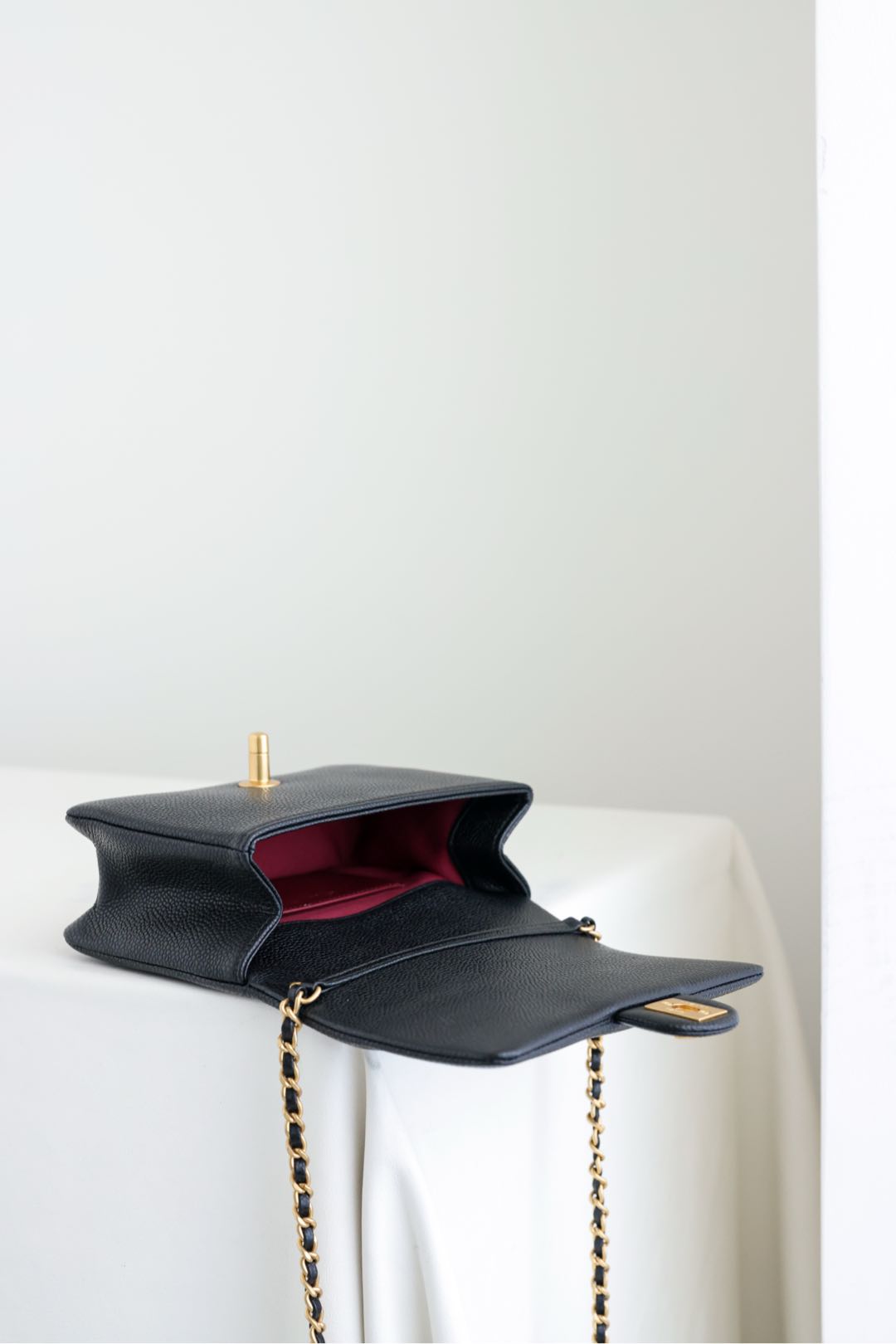 24K caviar Cf mouth cap bag square fat guy