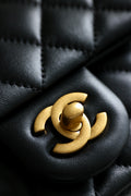The zipper inside the latest version of the Golden Ball has also changed