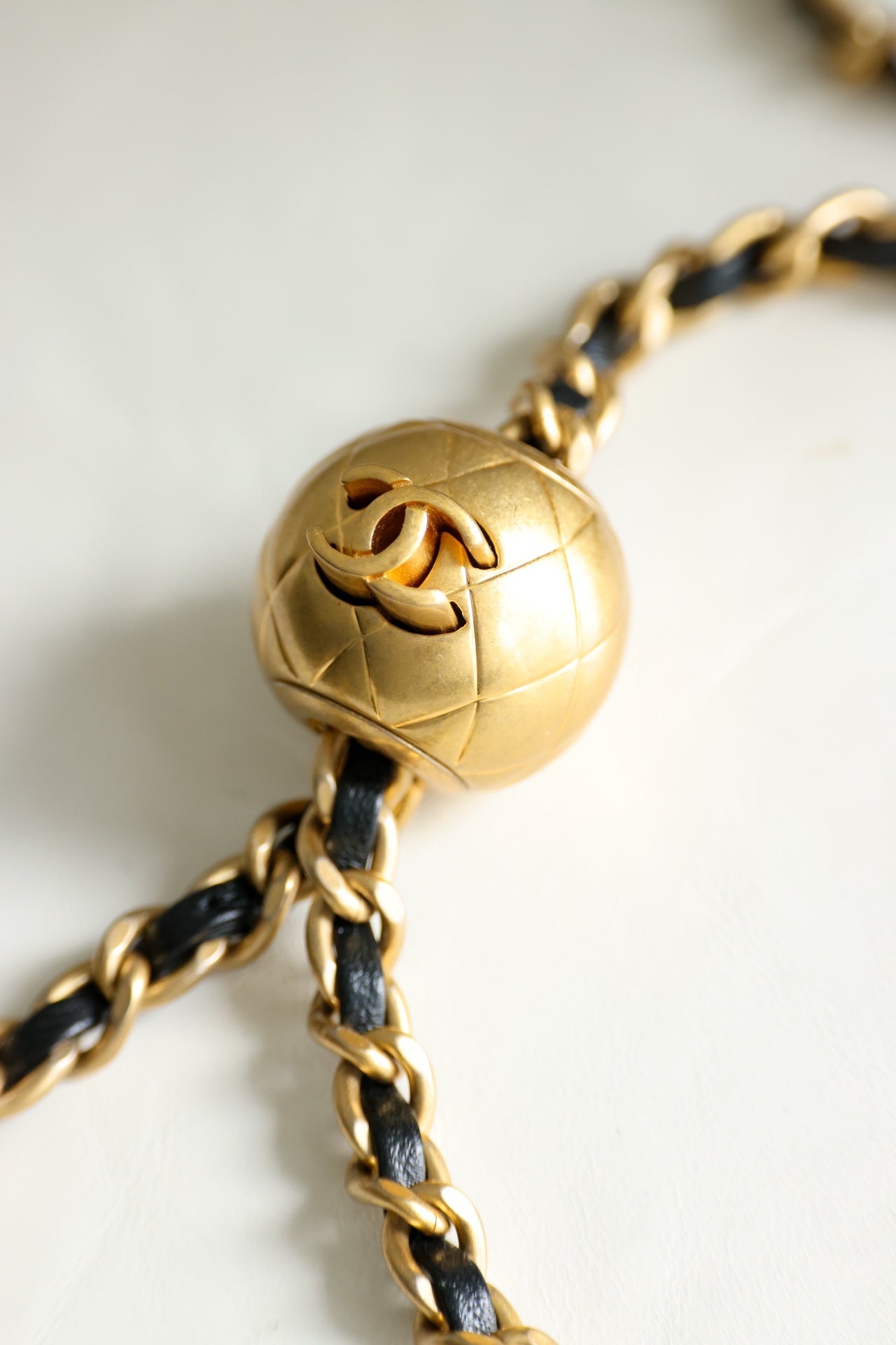 The zipper inside the latest version of the Golden Ball has also changed