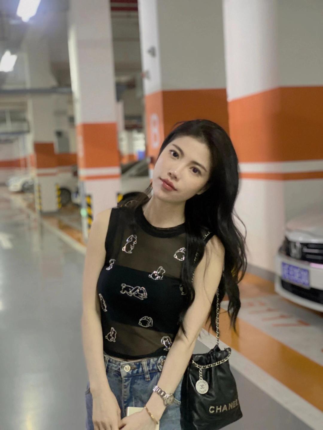 Upper body beauty outfit