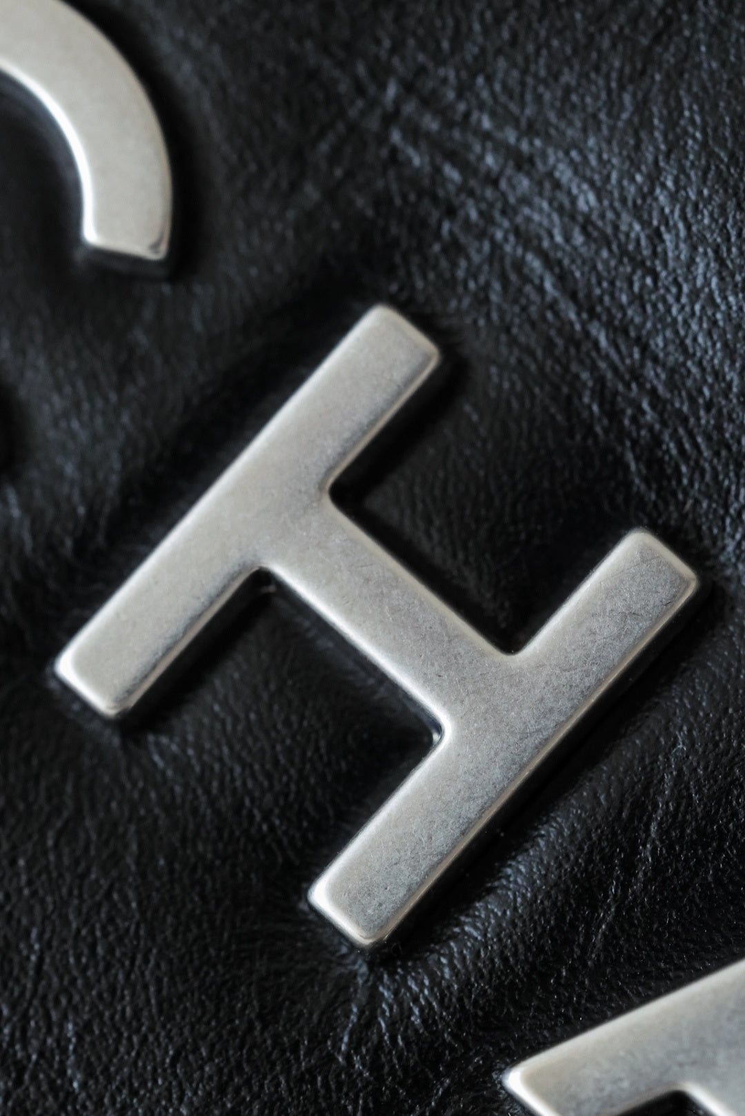 Detail shooting hardware