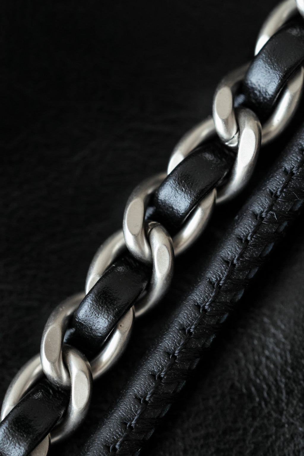 Detail shooting hardware