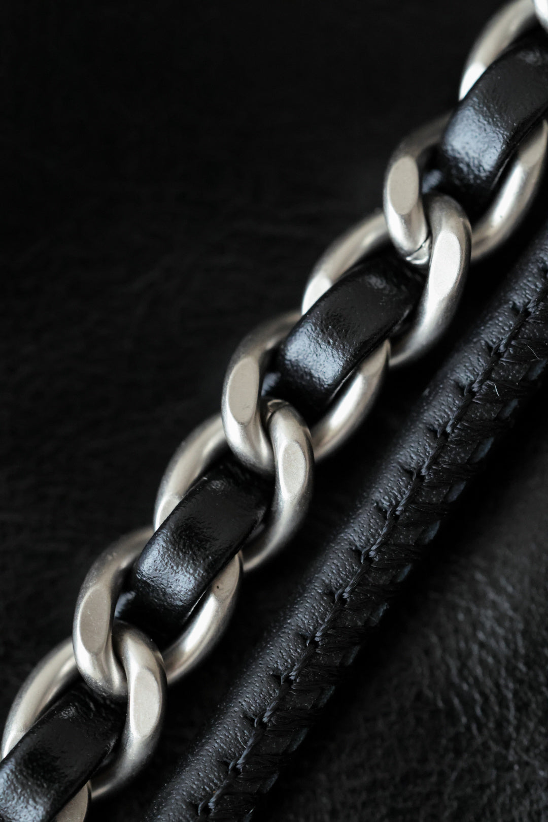 Detail shooting hardware
