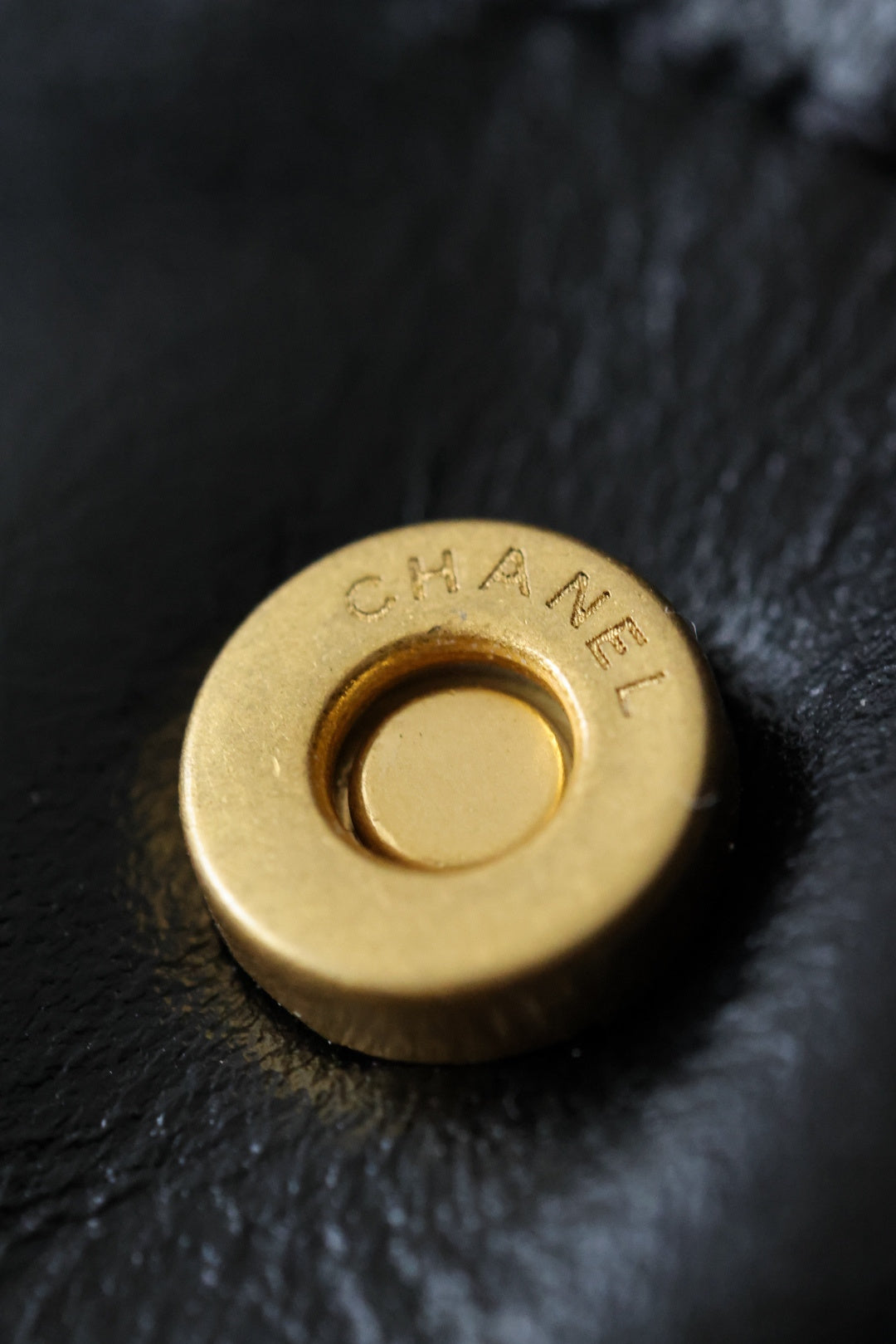 Detail shooting with high quality