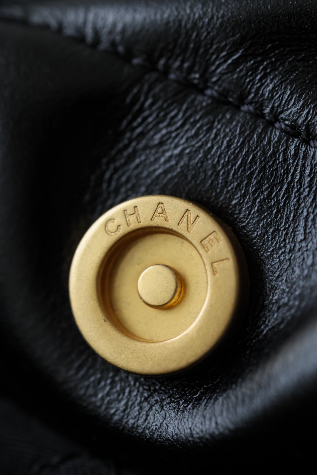 Detail shooting with high quality