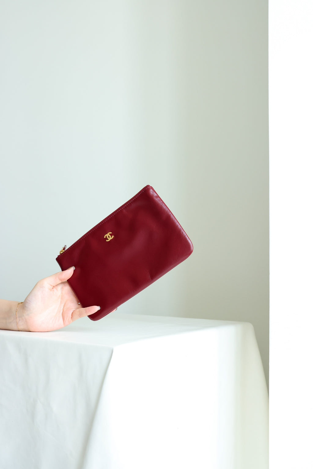 Classic 22 Handbag Wine Red Gold Buckle Small ZP Leather