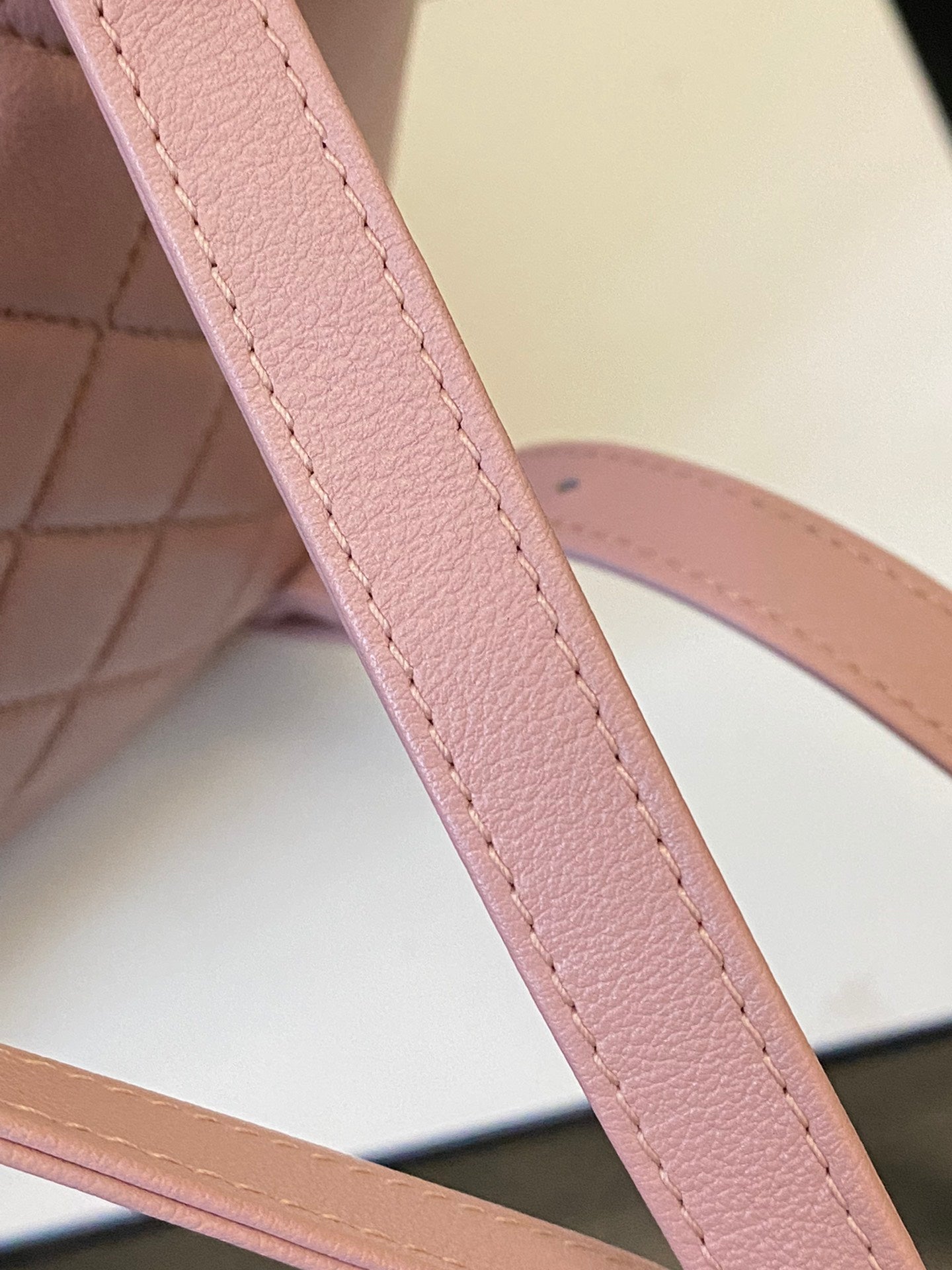 24P DUMA Pink Leather Shoulders
