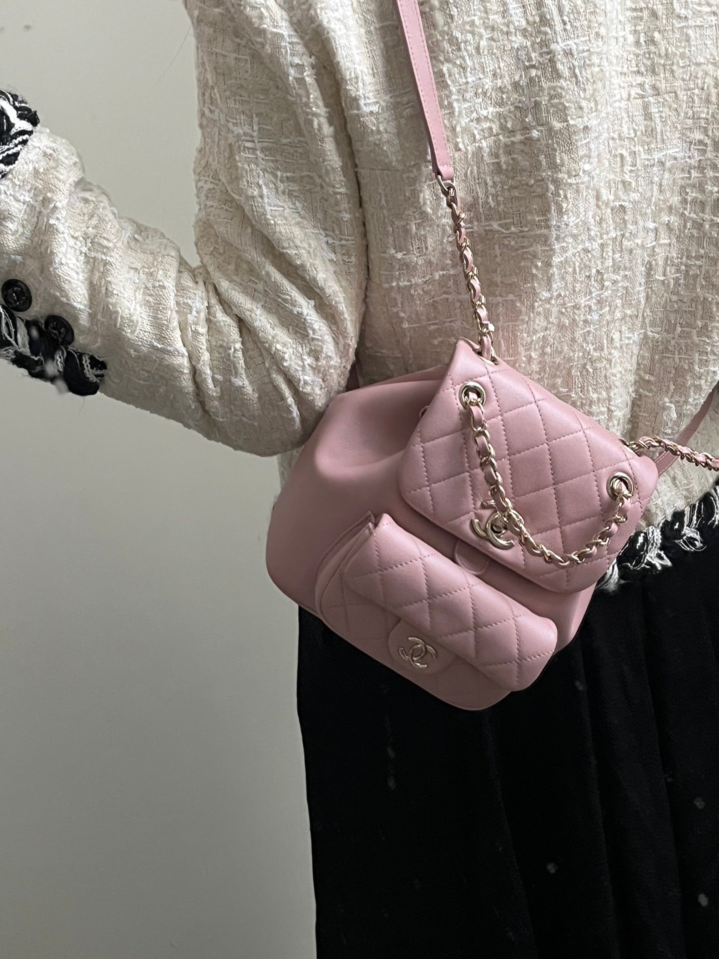 Original factory leather small pink duma upper body picture