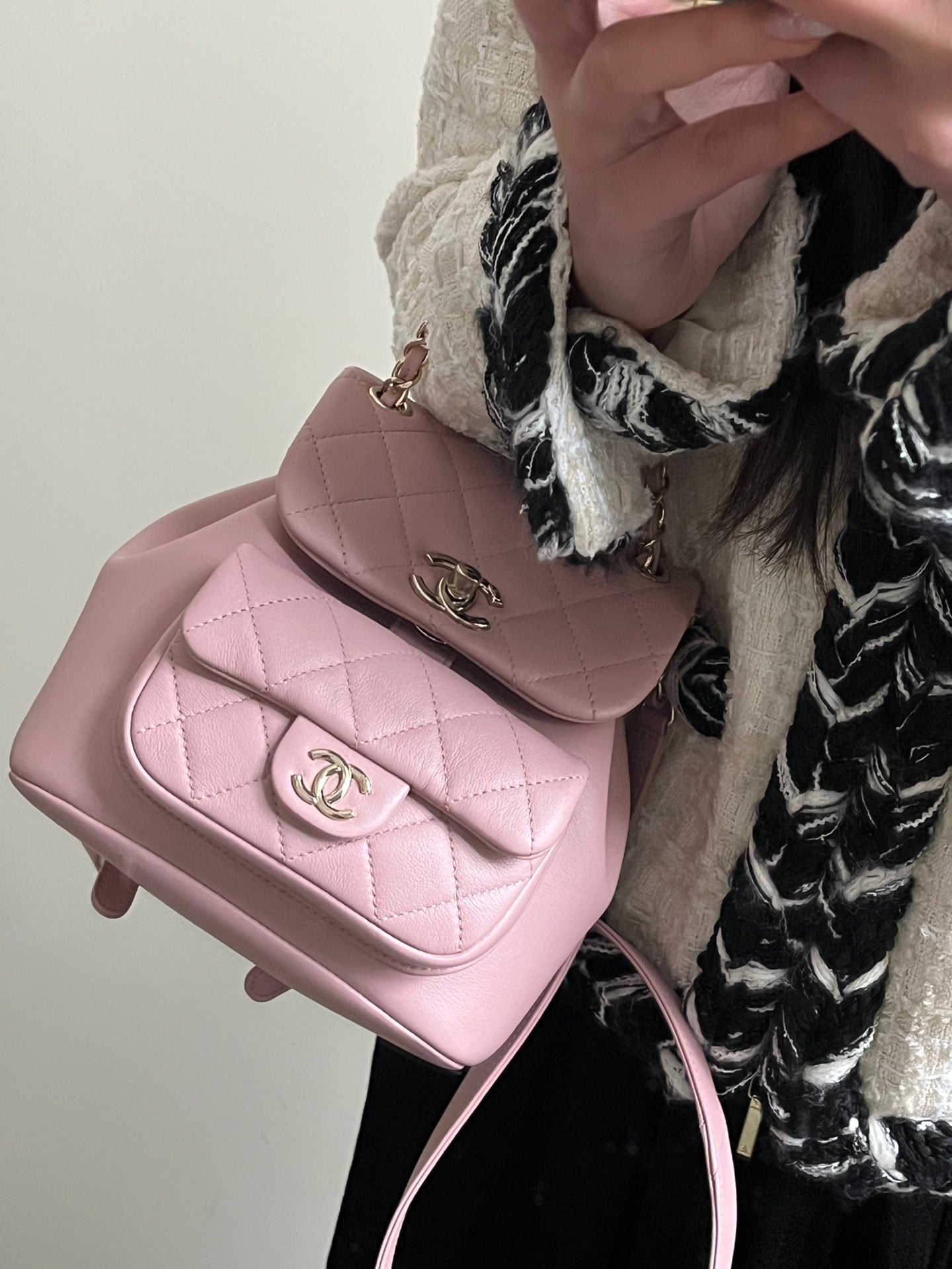 Original factory leather small pink duma upper body picture