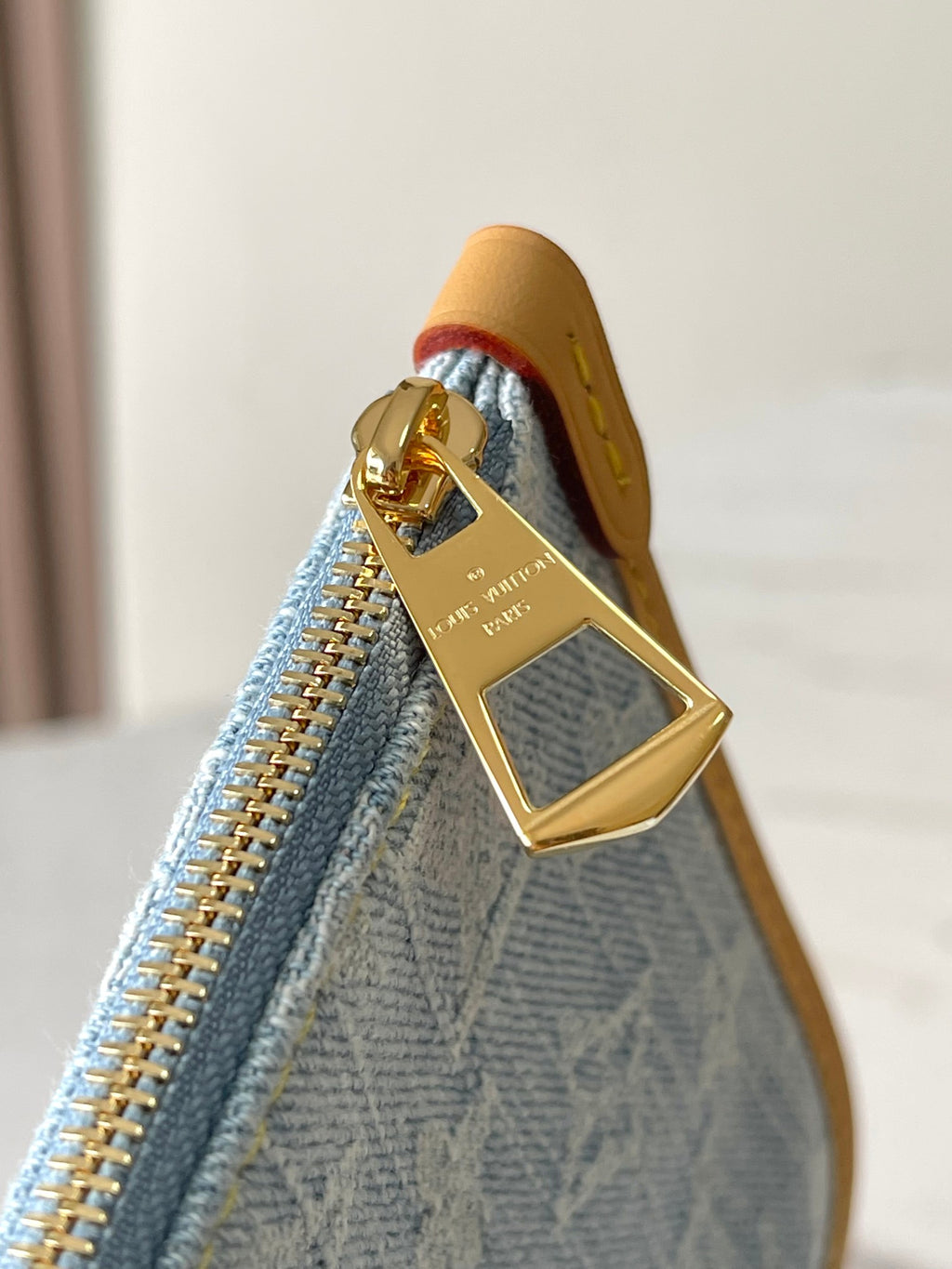 Carryall's Small Account