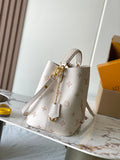 NeoNoe Medium Handbag