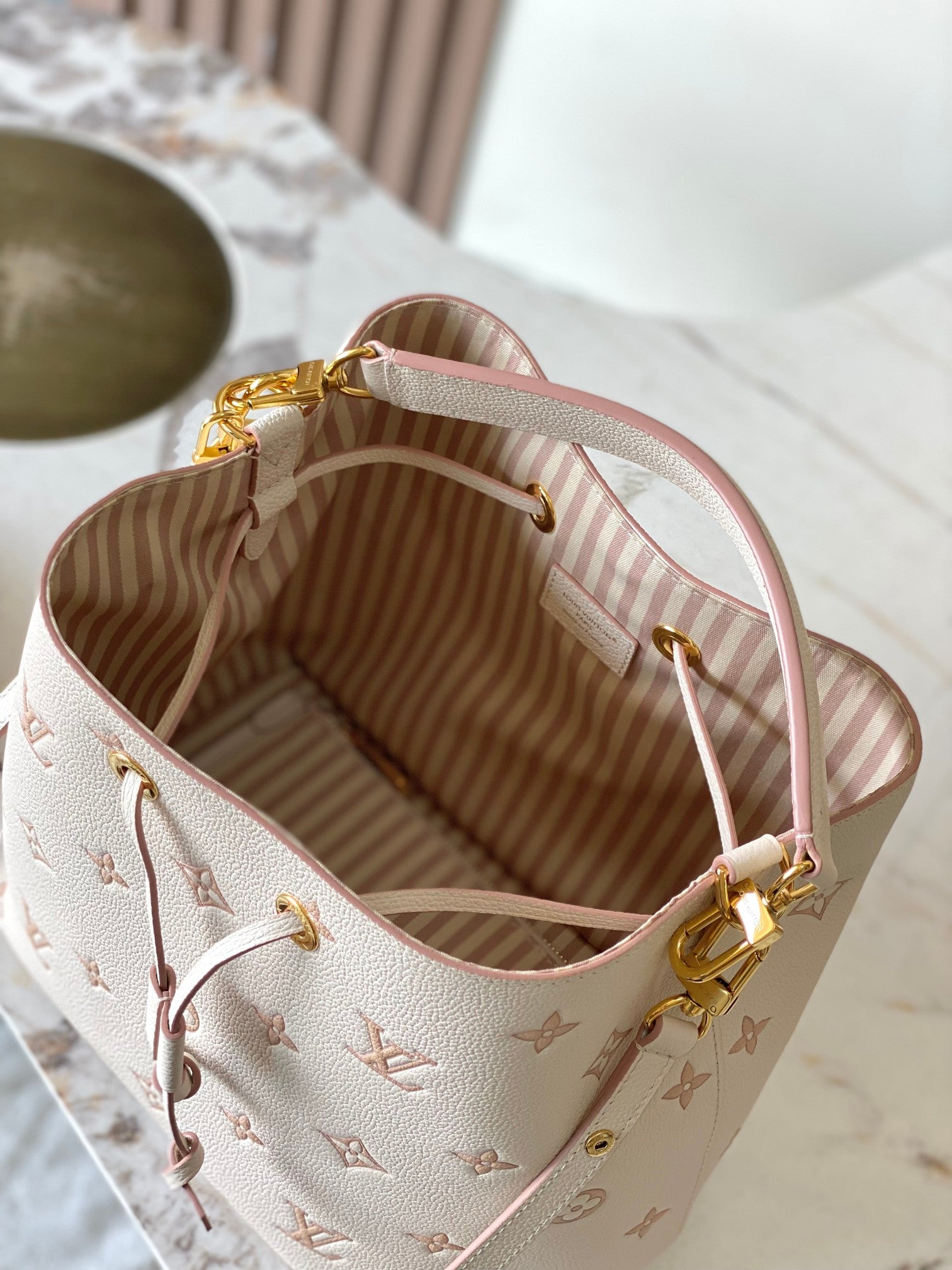 NeoNoe Medium Handbag