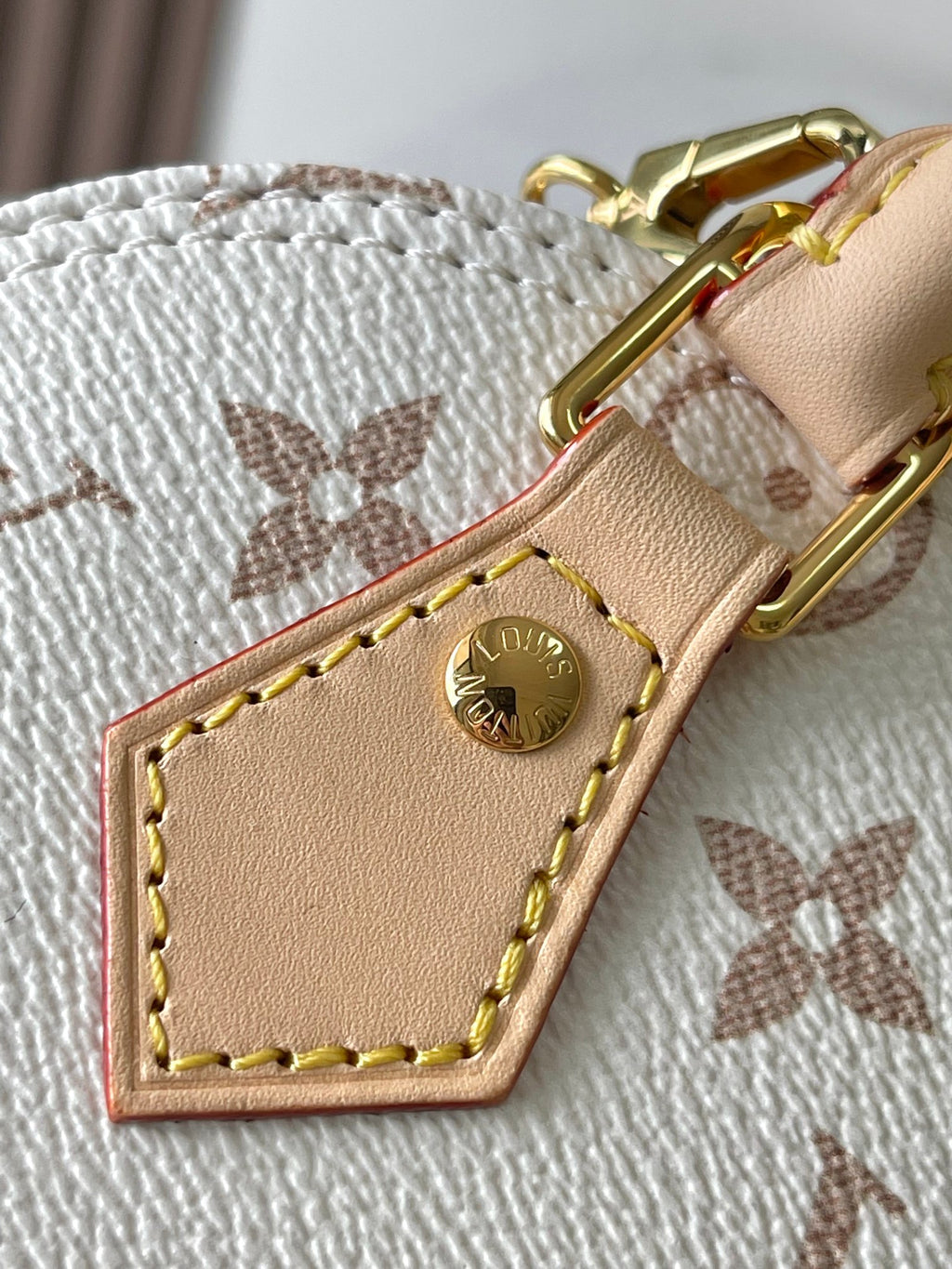 Alma Mini Handbag