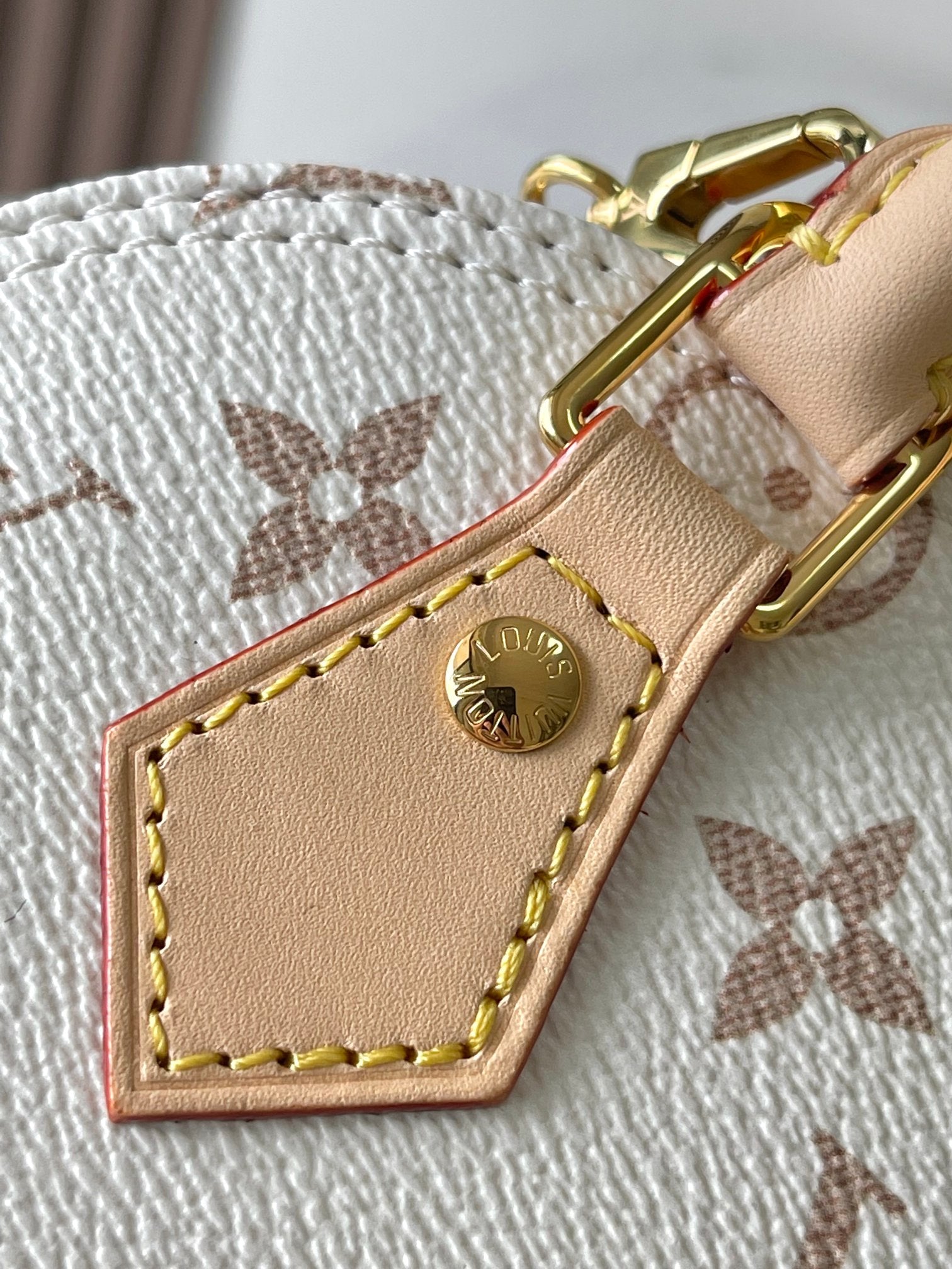 Alma Mini Handbag