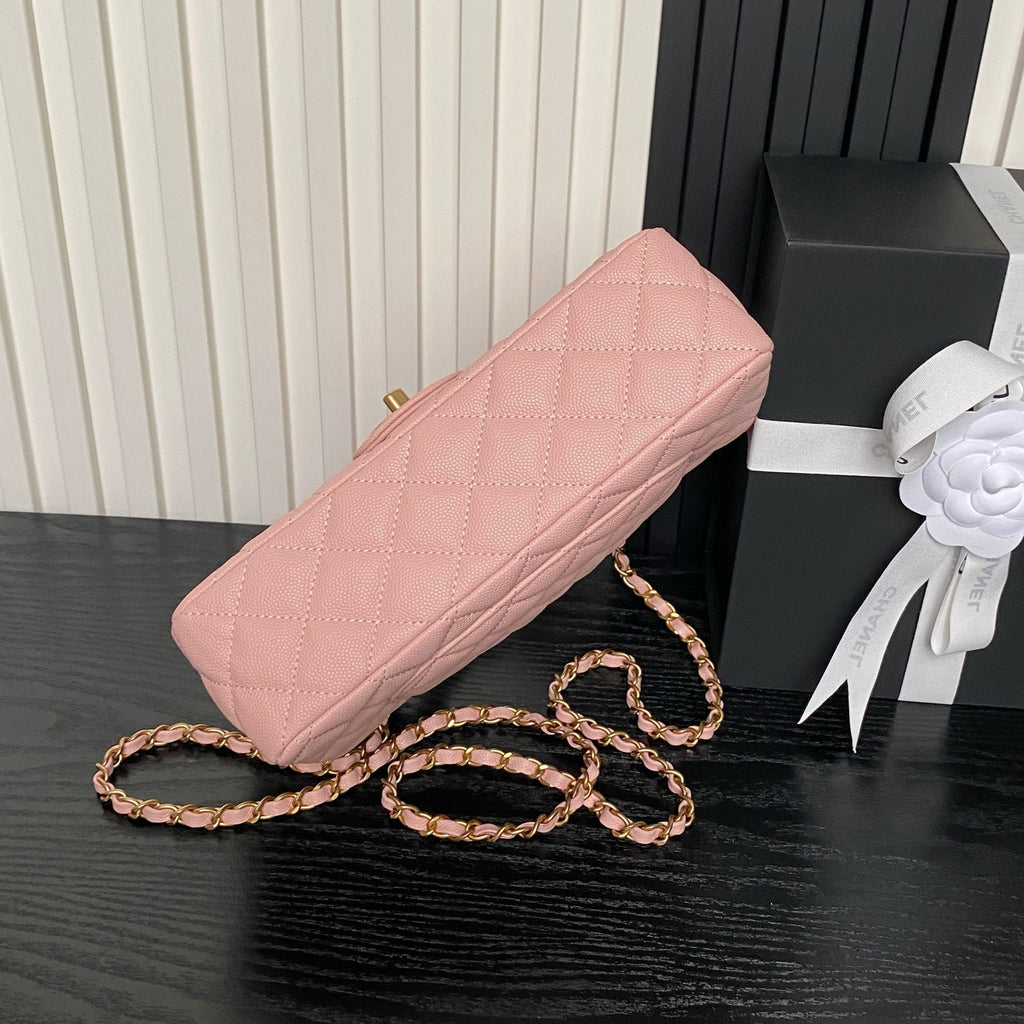 Chanel ❄️ 25B