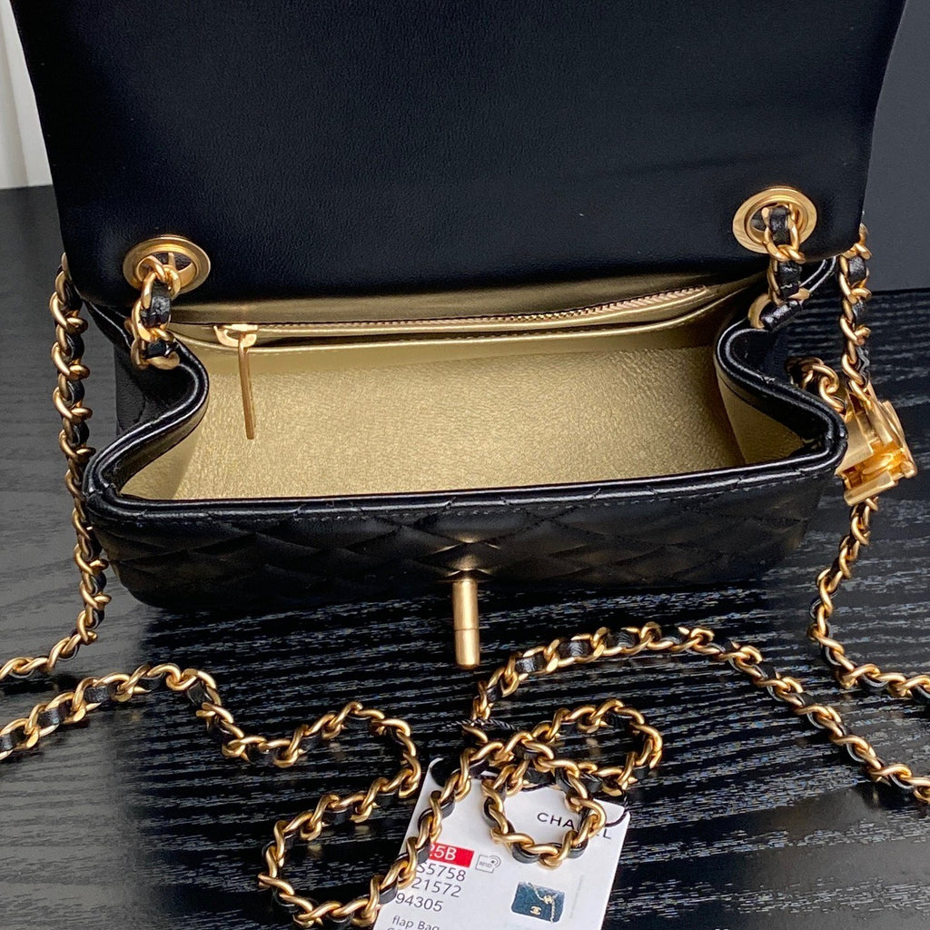 Chanel ⚛️ 25B