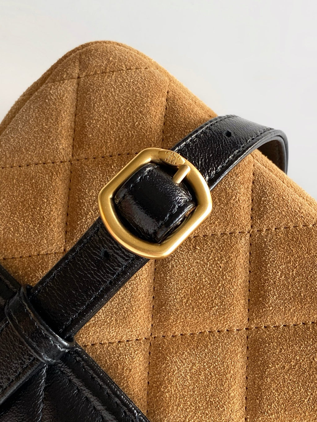 25A suede phone bag
