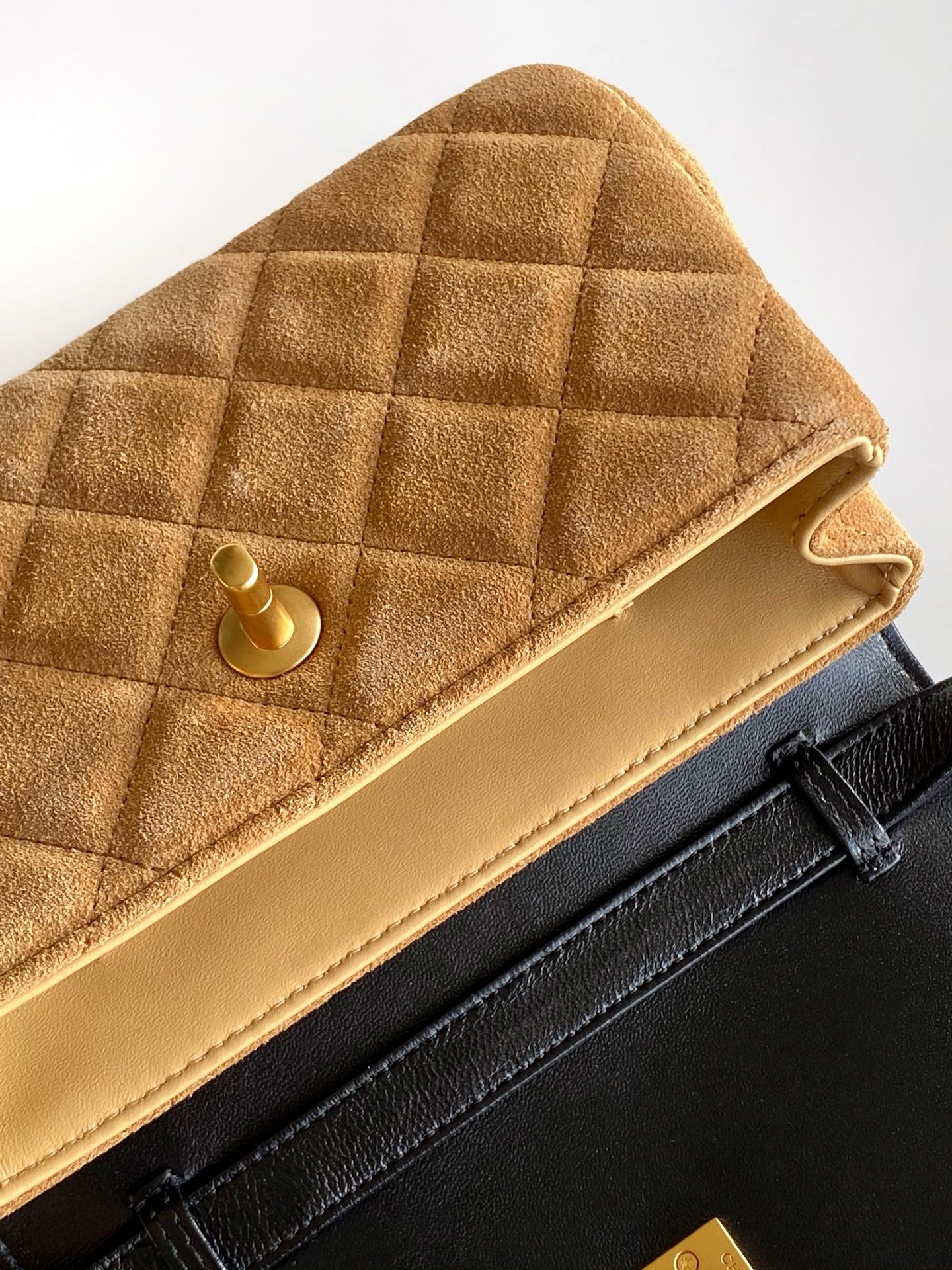 25A suede phone bag