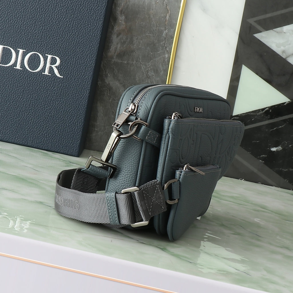 Dark gray Dior Gravity