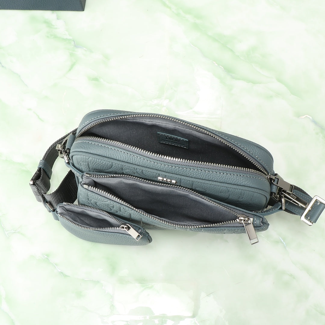 Dark gray Dior Gravity