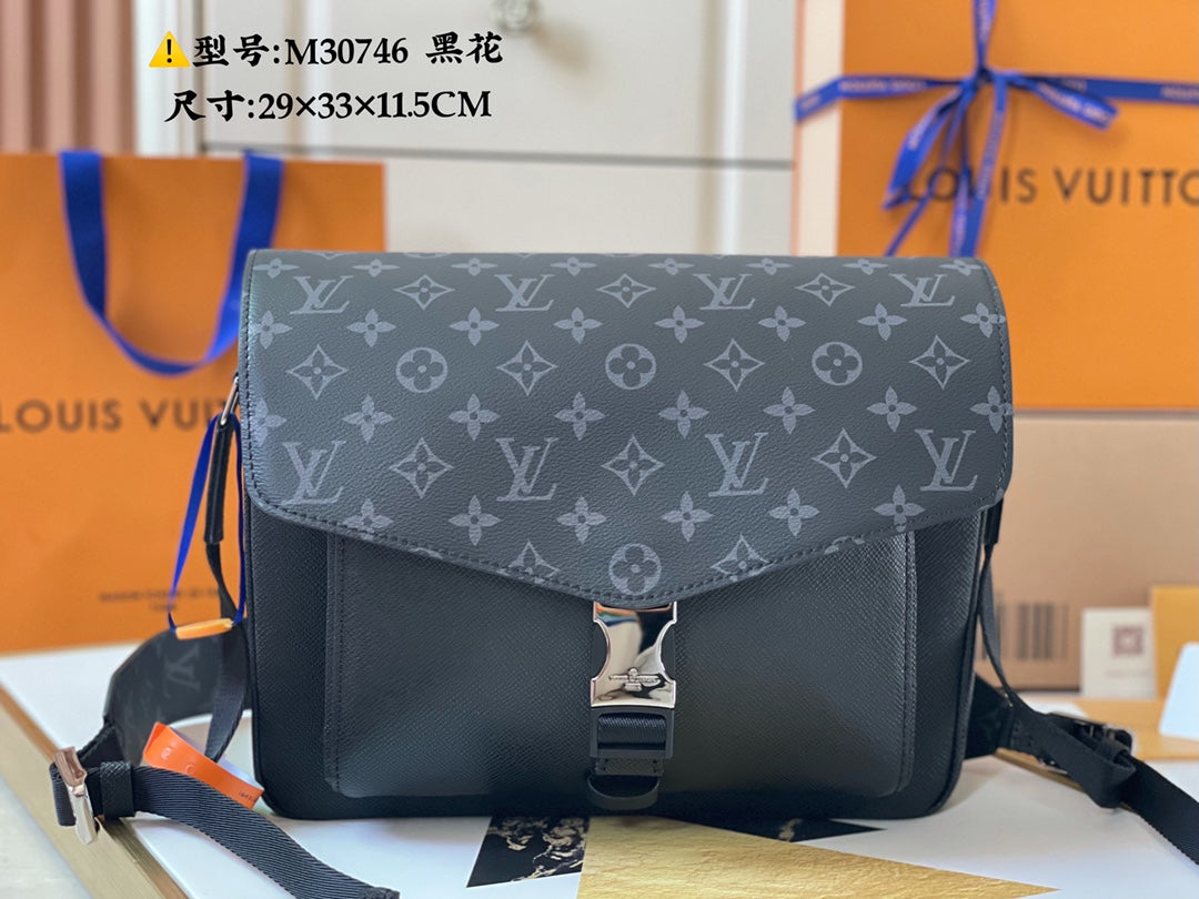 M30746