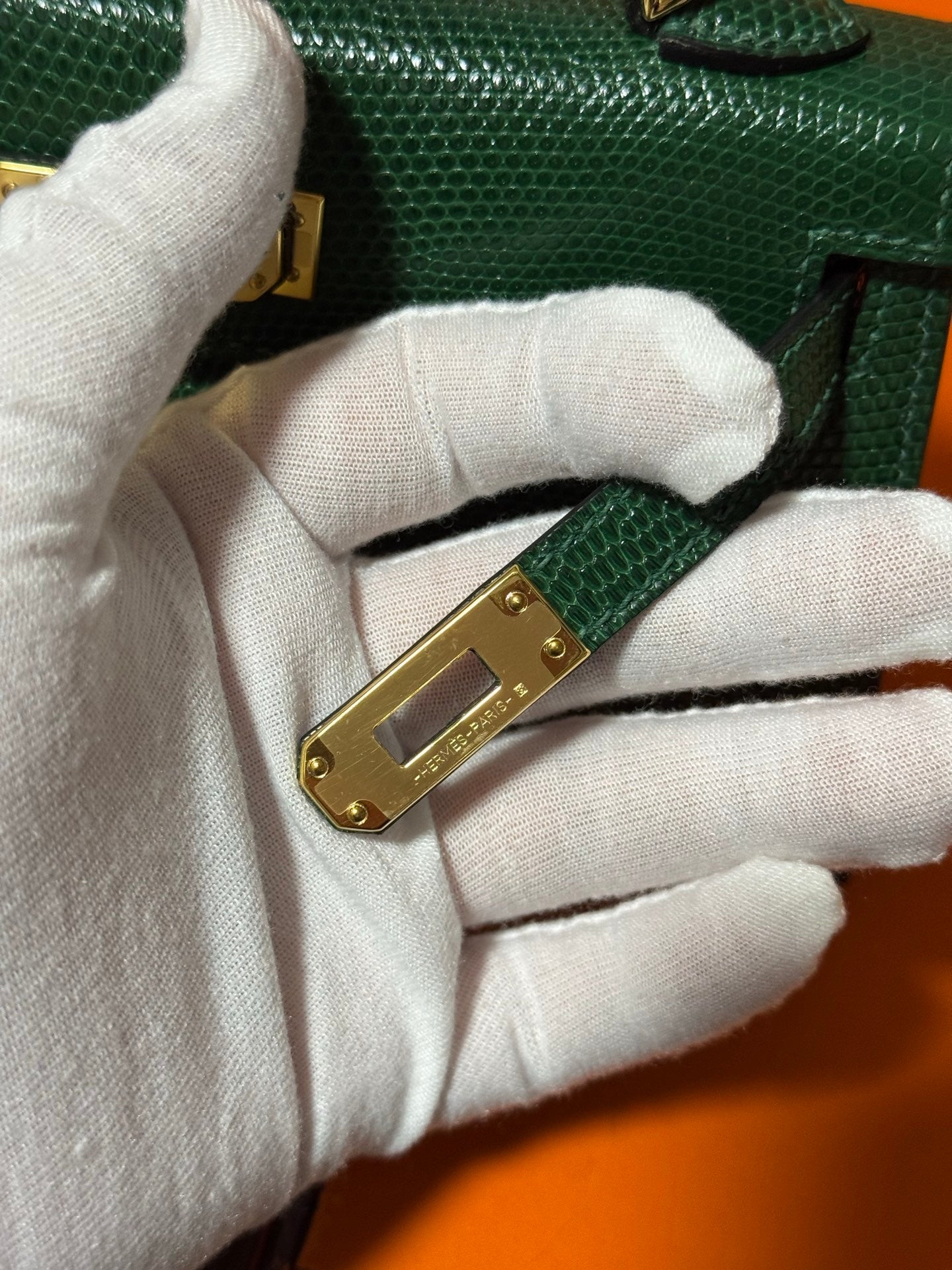 Customer's actual shooting of the order